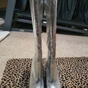 Jessica SIMPSON silver Snakeskin Knee-High Boots